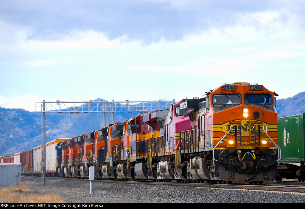 For GE Lovers Only - 12 Unit Mixed Freight